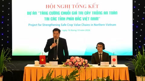 Giám đốc Trung tâm Khuyến nông quốc gia Lê Quốc Thanh phát biểu tại hội nghị. (Ảnh: BẢO TOÀN)