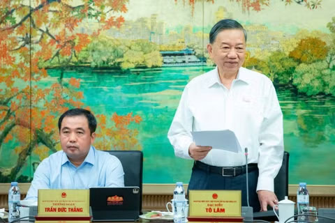 Tổng Bí thư, Chủ tịch nước Tô Lâm phát biểu ý kiến trong phiên thảo luận tại Tổ 1 (Đoàn Hà Nội), sáng 26/10. (Ảnh: HỮU THẮNG)
