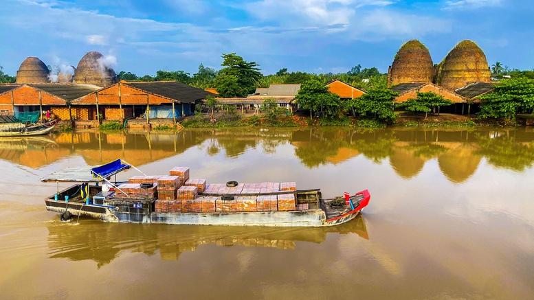 
 
 
Các lò gạch trở thành “kho báu lộ thiên” với giá trị lịch sử qua hơn 100 năm tồn tại...

