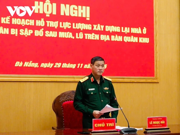 Quân khu 5 lập 80 đội công tác cấp tốc dựng lại nhà cho dân vùng lũ