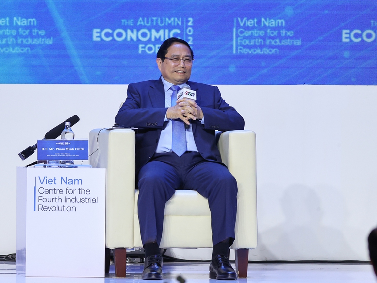 Thủ tướng chia sẻ về những yếu tố định hình Việt Nam trong kỷ nguyên vươn mình - Ảnh: VGP/Nhật Bắc