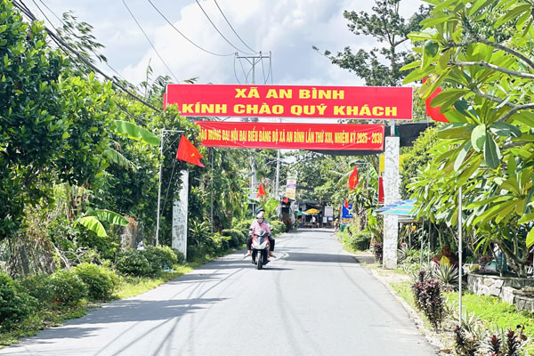 Cụ thể hóa nghị quyết sớm đi vào cuộc sống, nâng cao chất lượng đời sống Nhân dân.