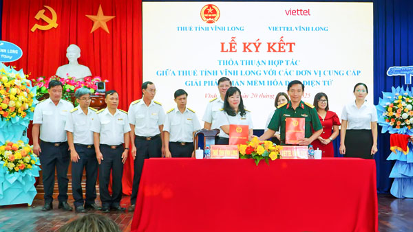 Cùng với nỗ lực của ngành thuế, sự đồng hành của các đơn vị công nghệ giúp chính sách chuyển đổi thuế khoán sang kê khai, nộp thuế điện tử được thuận lợi hơn.