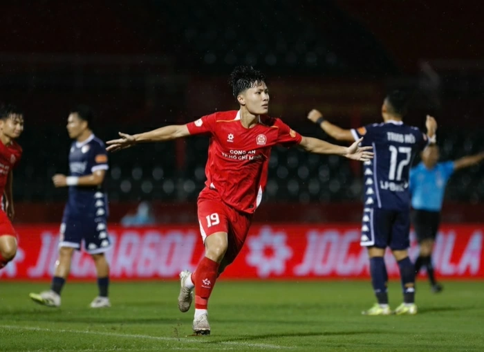 Đội Công an TP HCM tin vào chân sút trẻ