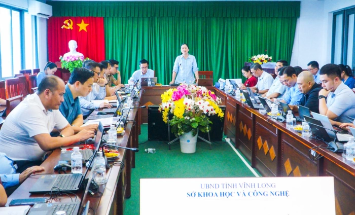 Họp Hội đồng Tư vấn và Tổ giúp việc Ban Chỉ đạo thực hiện nghị quyết số 57-NQ/TW tỉnh Vĩnh Long