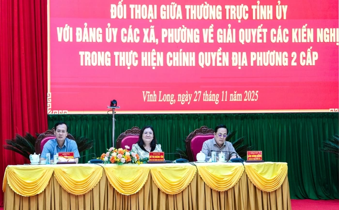 Đối thoại giữa Thường trực Tỉnh ủy với Đảng ủy các xã, phường về vận hành chính quyền địa phương 2 cấp
