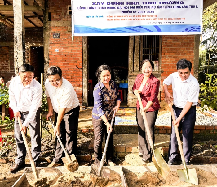 Khởi công 6 căn nhà nhà tình thương cho phụ nữ khó khăn