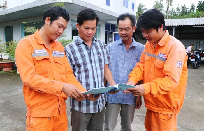 Tuyên truyền sử dụng điện an toàn, tiết kiệm tại xã Cầu Kè