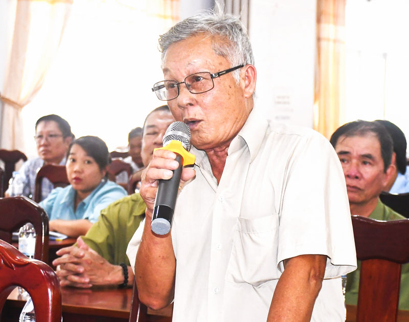 Cử tri xã Mỹ Chánh Hòa ý kiến về hạ tầng điện, nước, chế độ chính sách hỗ trợ hoạt động cho tổ trưởng tổ nhân dân tự quản.