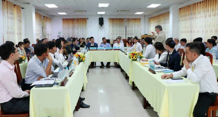 “Bối cảnh kinh tế và kinh doanh của ASEAN: Cơ hội mới nổi và thách thức chiến lược”