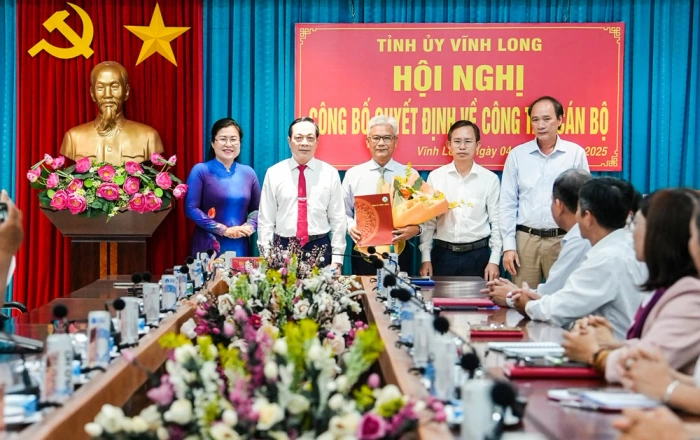 Đồng chí Lê Thanh Tuấn tiếp tục giữ chức Tổng Biên tập Báo và phát thanh, truyền hình Vĩnh Long