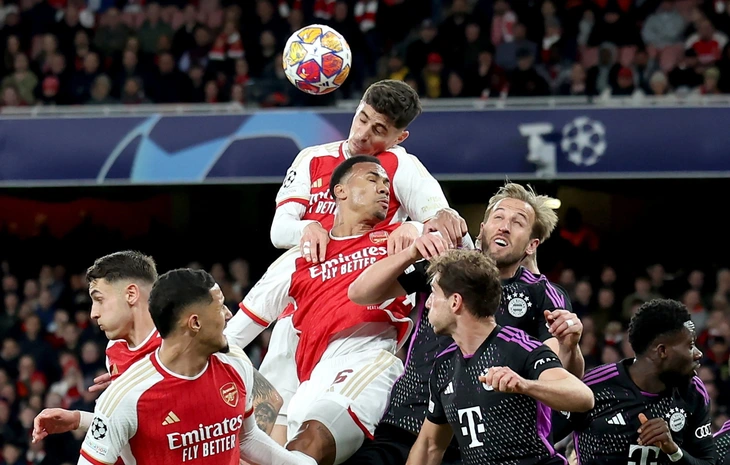 Arsenal (trái) hứa hẹn sẽ vượt qua nỗi ám ảnh mang tên Bayern Munich - Ảnh: Reuters

