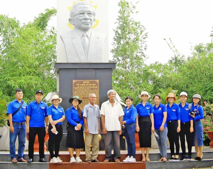 Bác Sáu Dân trong lòng dân