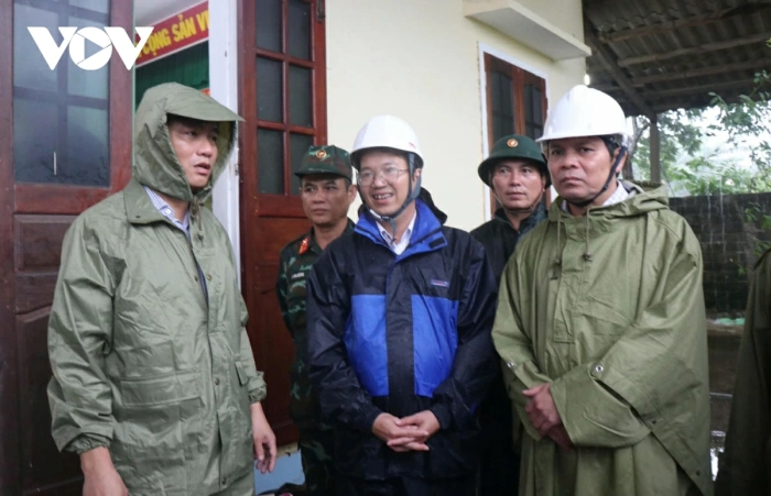 Cập nhật: Bão số 13 trên vùng biển Đắk Lắk-Gia Lai, Miền Trung mưa to, gió giật