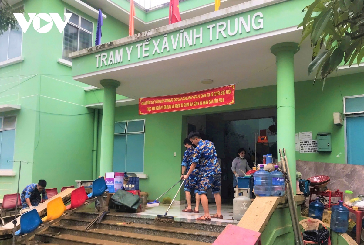 Lực lượng Học viện giúp dọn dẹp tại các trạm y tế, khu dân cư, trường học…