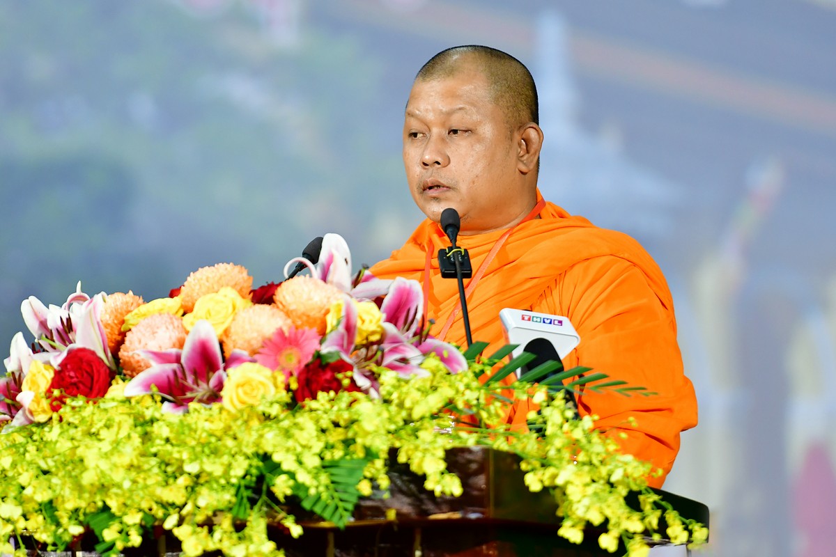 Đại đức Thạch Nhứt- Sư cả chùa Svay Siem Thmây (xã Trà Cú). Ảnh: BÁ THI