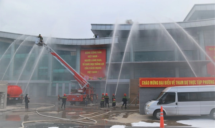 Một số hình ảnh tổng duyệt thực tập phương án chữa cháy và cứu nạn, cứu hộ cấp tỉnh năm 2025