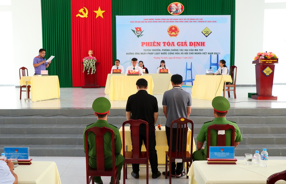 Quang cảnh phiên tòa giả định. Ảnh: SƠN TUYỀN