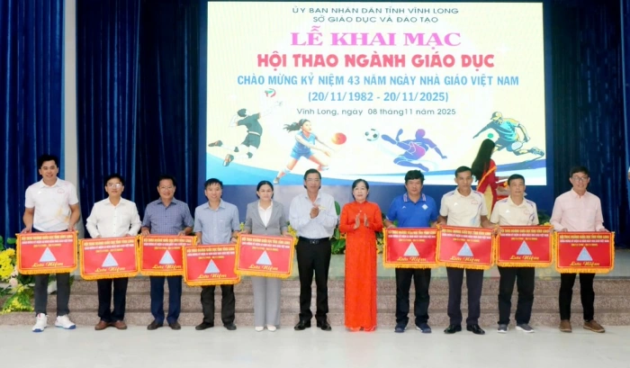 Hơn 800 VĐV tranh tài tại hội thao ngành giáo dục tỉnh