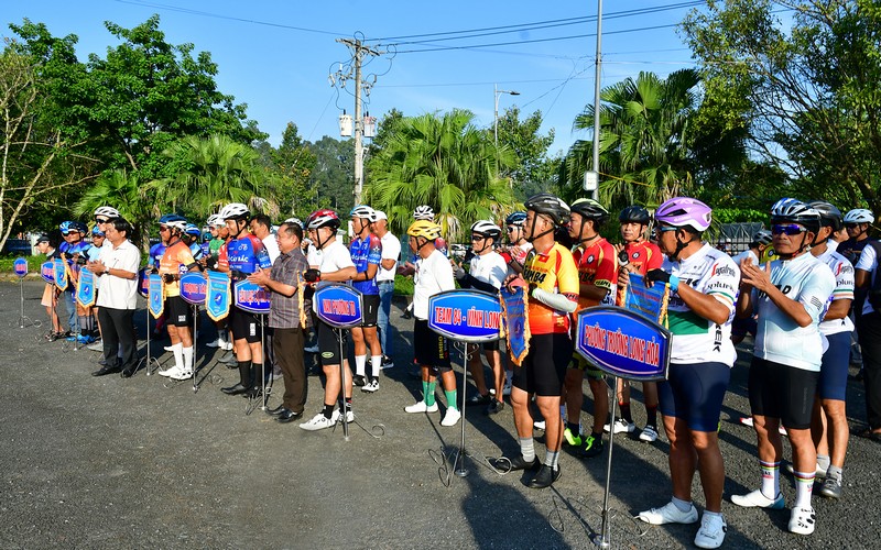 Giải thu hút 129 tay đua tham gia trên lộ trình 50km.