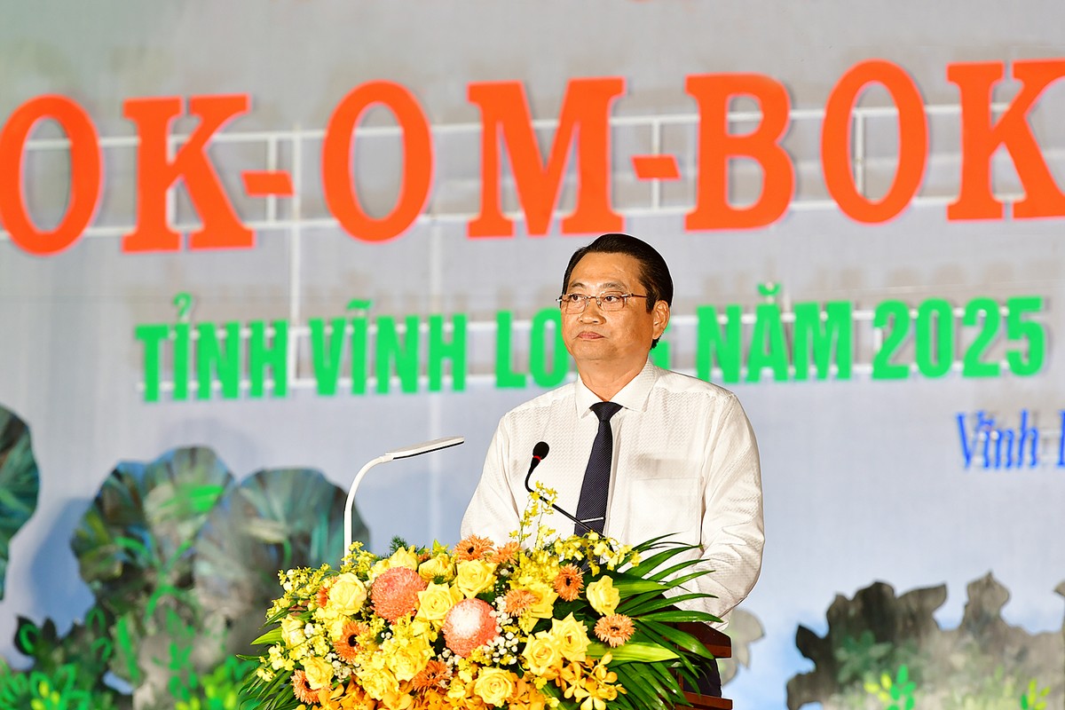 Phó Chủ tịch UBND tỉnh- Nguyễn Quỳnh Thiện phát biểu tại buổi lễ.