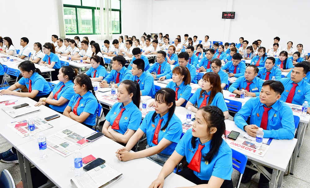 Đại biểu tham dự đại hội. Ảnh: BÁ THI