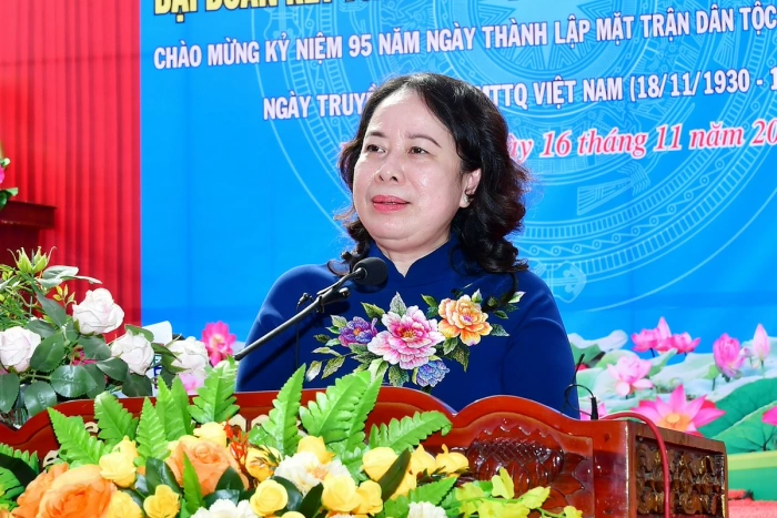 Phó Chủ tịch nước- Võ Thị Ánh Xuân: Ấp Nguyệt Lãng B đoàn kết, thực hiện tốt các cuộc vận động, phong trào thi đua yêu nước