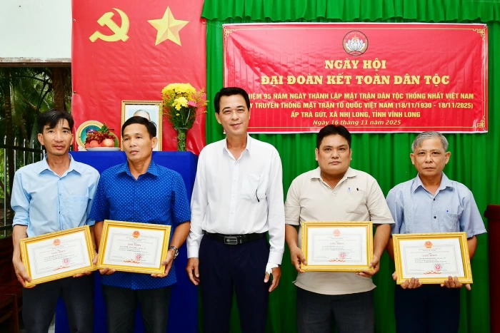 Ngày hội Đại đoàn kết toàn dân tộc tại xã Nhị Long