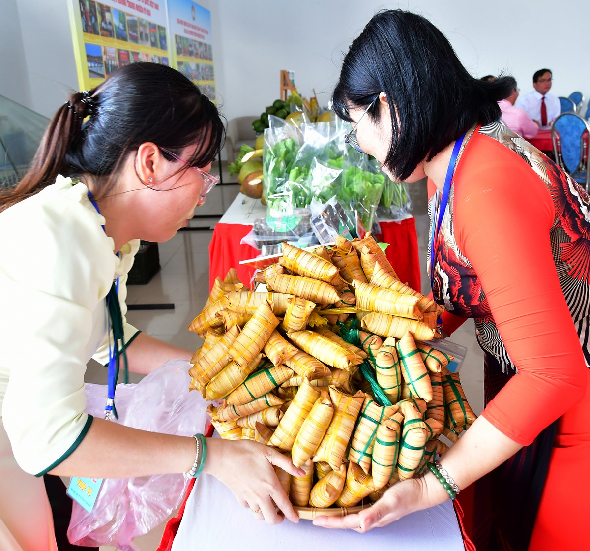 Bánh dừa- đặc sản từ “xứ dừa Bến Tre”.