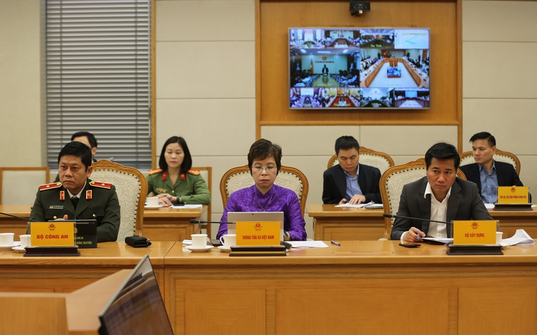 Các bộ, ngành và UBND các tỉnh, thành phố được đề nghị tập trung thực hiện nghiêm chỉ đạo của Thủ tướng Chính phủ tại Công điện số 208/CĐ-TTg, ngày 4/11, về chủ động phòng tránh, ứng phó với bão số 13 - Ảnh: VGPMinh Khôi

