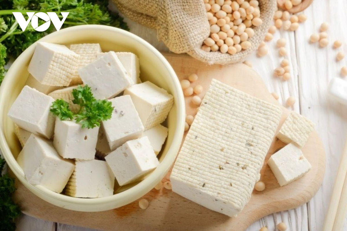 Ăn quá nhiều đậu phụ có thể gây hại cho sức khỏe. (Ảnh: Mashed)