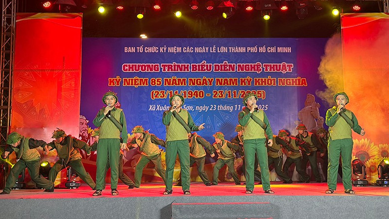 Một tiết mục trong chương trình.(Ảnh:Ban tổ chức).
