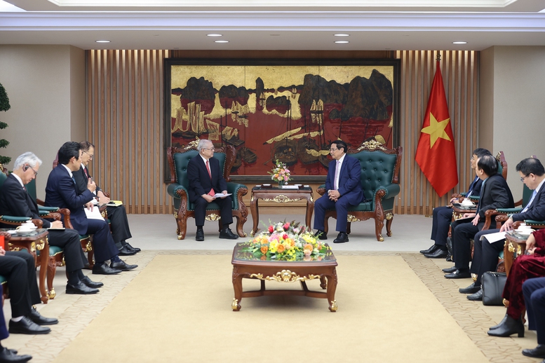 Ông Nishimura Teiichi cho biết Hội Hữu nghị Nhật – Việt khu vực Kansai sẽ tiếp tục đóng vai trò cầu nối với Việt Nam, thông qua các hội thảo xúc tiến đầu tư, thúc đẩy các mối quan hệ giữa các bộ, ngành, địa phương hai nước - Ảnh: VGP/Nhật Bắc

