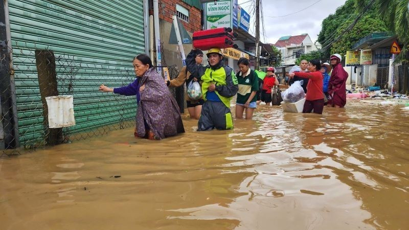 Tính đến 6 giờ ngày 22/11, các địa phương, mưa lớn kéo dài gây thiệt hại nặng nề, làm 68 người chết và mất tích.