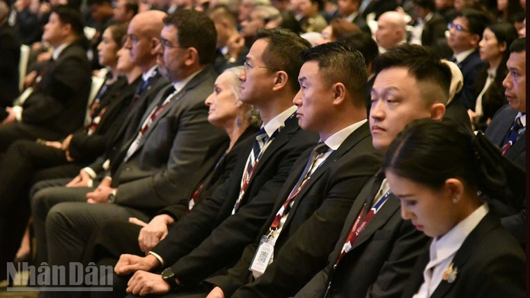 Đông đảo đại diện các nước thành viên, đối tác và quan sát viên tham dự hội nghị. (Ảnh: XUÂN SƠN)
