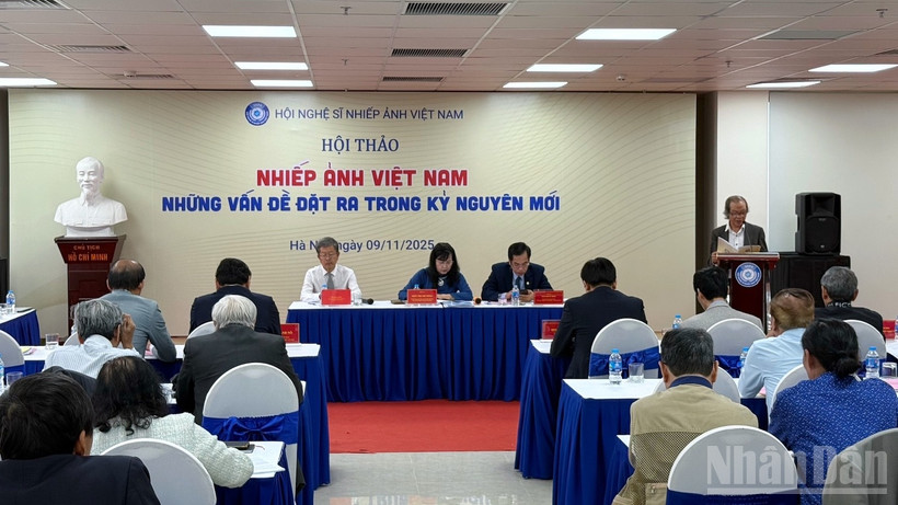 Hội thảo đặt ra nhiều câu hỏi mang tính thời đại, cấp thiết với nhiếp ảnh đương đại Việt Nam.
