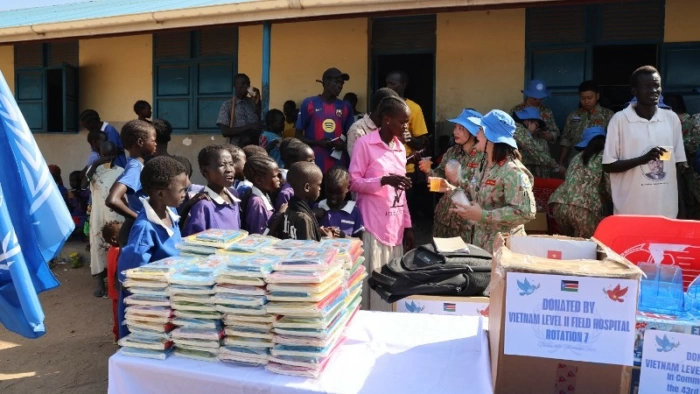 Bệnh viện dã chiến Việt Nam đồng hành với sự nghiệp giáo dục tại Nam Sudan