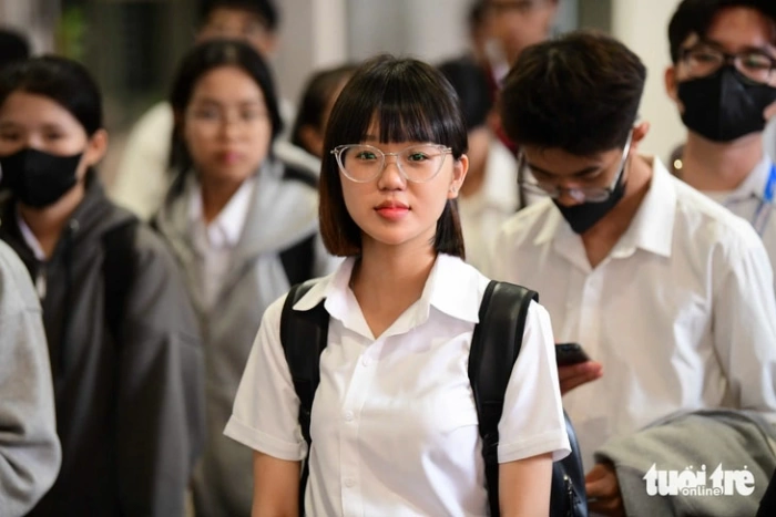 Tuổi Trẻ 'Tiếp sức đến trường' năm 2025 cho 1.066 tân sinh viên cả nước, hơn 20 tỉ đồng