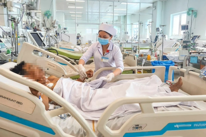 Mối đe dọa sức khỏe từ việc lạm dụng thuốc kháng sinh