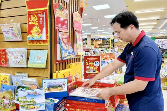 Đa dạng thị trường lịch Tết