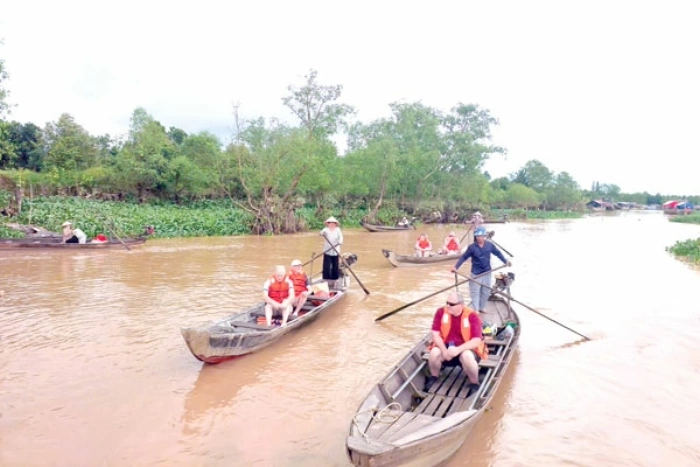 Đưa du lịch tỉnh vươn tầm