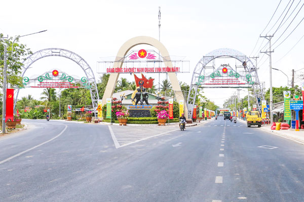 Đường vào trung tâm xã Trà Cú.