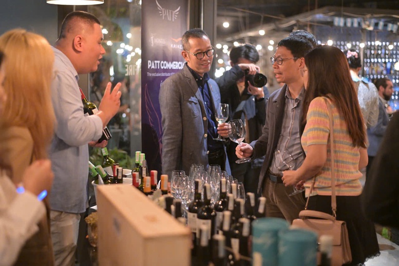 Khách mời được khám phá tuyển chọn đặc biệt các loại rượu vang Argentina đến từ nhiều vùng và phong cách khác nhau