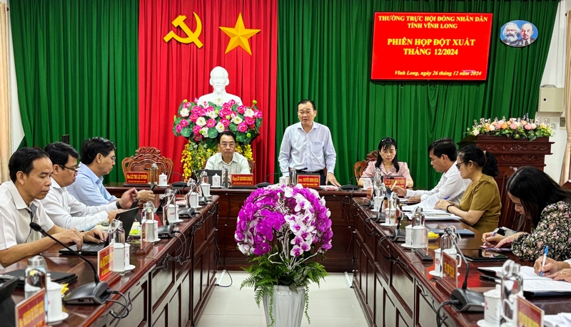 Ông Nguyễn Minh Dũng- Phó Chủ tịch Thường trực HĐND tỉnh lưu ý một số nội dung cần quan tâm.