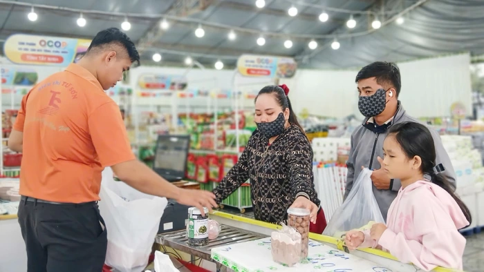 Hiệu quả từ các phiên chợ “Đưa hàng Việt về nông thôn”