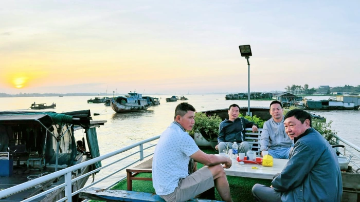 Kỳ 3: Chợ nổi Long Xuyên- nơi thời gian ngừng lại