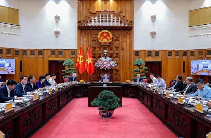 Thủ tướng: Lựa chọn phương thức đầu tư tối ưu nhất cho dự án đường sắt tốc độ cao Bắc - Nam