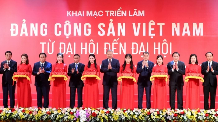 Khai mạc Triển lãm 