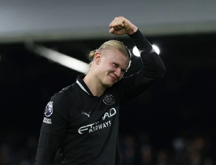 Haaland vượt Shearer, Henry trong lịch sử Premier League