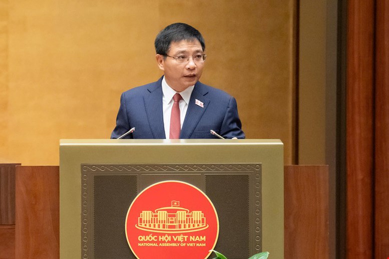 Bộ trưởng Bộ Tài chính Nguyễn Văn Thắng trình bày Tờ trình

